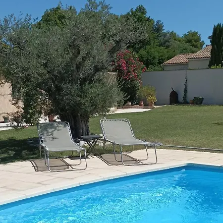D'hote Au Coeur Des Alpilles Bed & Breakfast